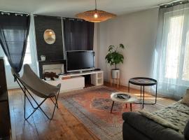 รูปภาพของโรงแรม: L'appartement du Pilori 1er étage