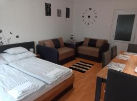 A picture of the hotel: merRelax Apartman