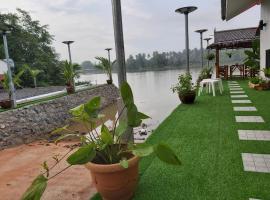Hotel fotoğraf: Boat house Marina, resteraunt and homestay