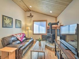 Hotel foto: Cozy Sequim Condo Olympic Discovery Trail Access!