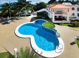 A picture of the hotel: Paradise 2A by Rentals Your Way