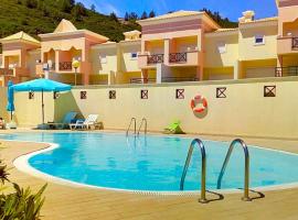 Foto do Hotel: Oceanview Duplex shared Pool & Beach Sesimbra