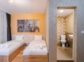 Пиргуля, hotel Miladinovciban