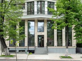 Thomas Albert Hotel,位于基希讷乌的酒店