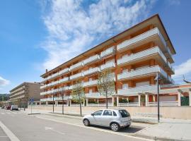 A picture of the hotel: Apartment Sard by Interhome