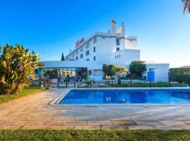 होटल की एक तस्वीर: Hotel ibis Faro Algarve