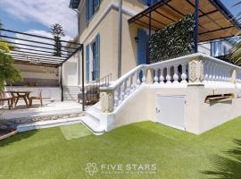 Hotel Foto: Villa Capriciosa - Five Stars Holiday House