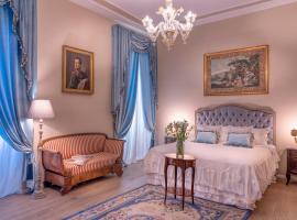 Foto di Hotel: Palazzo Cavagna Sangiuliani