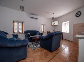 ホテル写真: Apartman Nina stari grad Trebinje