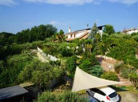 Hotel Photo: 5 bedrooms villa with private pool enclosed garden and wifi at Treglio 6 km away from the beach