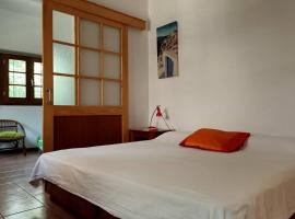 Gambaran Hotel: Apartamento-Bungalow con jardín y garaje