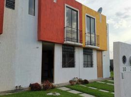 होटल की एक तस्वीर: Casa Magnolia Queretaro TODO INCLUIDO