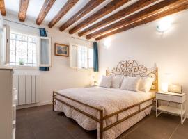 Hotel Photo: San Giacomo pied-a-terre house