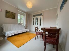 Hotel Photo: Zwei-Zimmer-Apartment - zentral und schön gelegen