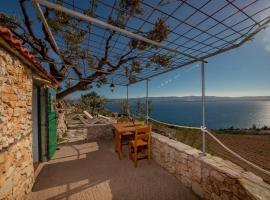 Robinson Galisnjak with amazing SEA VIEW & JACUZZI, Hotel in Bol