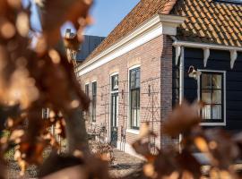 호텔 사진: Traditional family apartment with garden at countryside Amsterdam