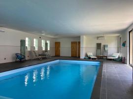 A picture of the hotel: Superbe studio privée au calme avec piscine et spa