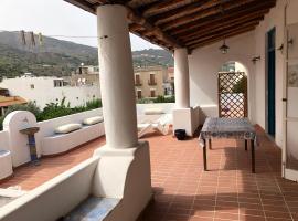 Isola - LIPARI centro storico, ξενοδοχείο στο Λίπαρι