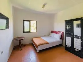 KoolKost At Tenggilis - Minimum Stay 30 Nights