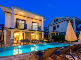 호텔 사진: La Vida - 4 Bedroom Holiday Villa in Hisarönü Ölüdeniz