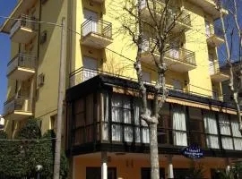 Hotel Busignani