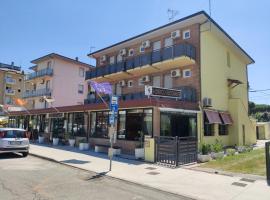 Albergo ristorante Elena, hotel sa Lido delle Nazioni