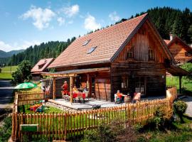 Foto do Hotel: Naturpark Hütte Mandl, Biobauernhof & Hüttenurlaub