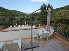 Photo de l’hôtel: Teramo 1 dall'Adriatico al Gran Sasso con Piscina