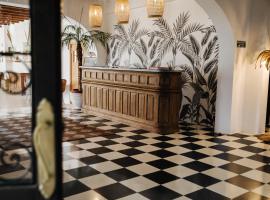 Hotel Photo: La Bohemia del Rio Hostal Boutique-Adults Only