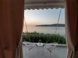 Hotel Photo: Irida's sea front apartment with astonishing view