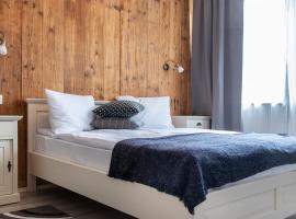 Airport Wanderer Inn - Vándor fogadó，位于韦切什的酒店