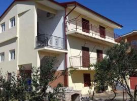Фотографія готелю: Apartment in Starigrad-Paklenica 6806