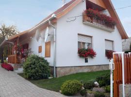 Hotel Foto: Apartment in Balatonlelle/Balaton 19048