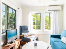 Hotel Photo: CAYSTAY COTTAGE WITH BEAUTIFUL OCEAN VIEW