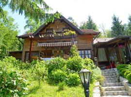 A picture of the hotel: Holiday Home Tonkina kuća