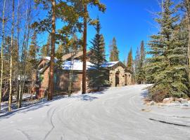 Hotel Photo: Evergreen Lodge Home