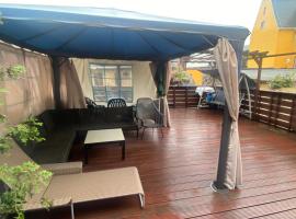 Фотография гостиницы: Ferienwohnung mit Terrasse