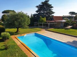 Фотографія готелю: Villa con piscina Circeo - Sabaudia