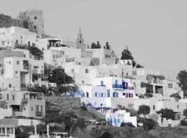 Asvestoti maisonettes Red house