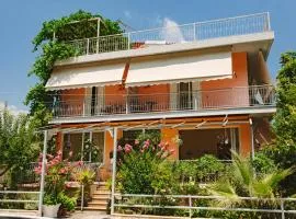 Hotel Loula Rooms and Apartments