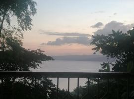 Gambaran Hotel: Hilltop Canopy Staycation
