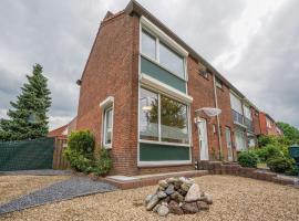 Hotel kuvat: Terraced house in Kerkrade with a garden