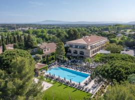 Le Vallon de Valrugues Hotel Spa & Villas, hotel in Saint-Rémy-de-Provence