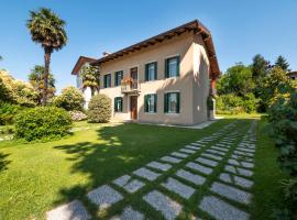 A picture of the hotel: Holiday Home Casa Con Le Rose by Interhome