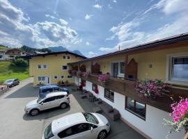 Pension Haus in der Sonne, hotel v destinaci Fieberbrunn