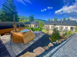 White Holiday Domki i Apartamenty、シュクラルスカ・ポレンバのホテル