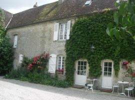 Hotel Photo: Gîte Sarceaux, 4 pièces, 6 personnes - FR-1-497-131