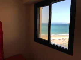 รูปภาพของโรงแรม: appartement 69 vue sur mer 3 chambre