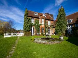voco Letchworth Hall by IHG