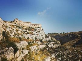 Hotel Photo: Eremo Madonna delle Grazie